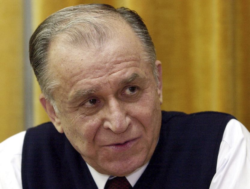 Bivši predsednik Rumunije Jon Ilijesku preminuo u 96. godini