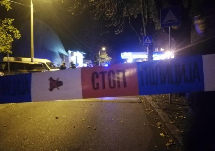 Bizaran incident u Novom Pazaru: Muškarac nožem nasrnuo na par, oni ga pretukli palicama