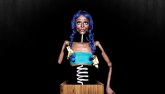 Bizarna drvena lutka: Mediji širom sveta pišu o ovoj Srpkinji