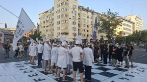 Blokada Zborova građana Novog Sada: „Dosta je bežanja! Suočite se s narodom i raspišite izbore za mesne zajednice!“ (VIDEO, FOTO)