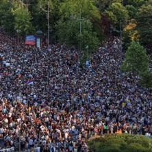 Blokaderi spremili još jedan zahtev za Vidovdan: Izbori, nova Vlada, pa proglašenje Srba za genocidan narod (VIDEO)
