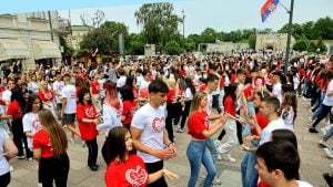 Bojkot nastave u srednjim školama pomerio matursko veče: Šta sve ulazi u cenu proslave?