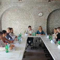 Bolji položaj mladih prioritet Grada Novog Sada: Održan okrugli sto Položaj mladih u Novom Sadu
