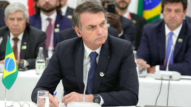 Bolsonaro: Prihvatiću pomoć ako Makron povuče komentare