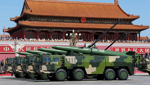 Bolton: Kineske rakete predstavljaju pretnju za Moskvu, pošto je srce Rusije u njihovom dometu