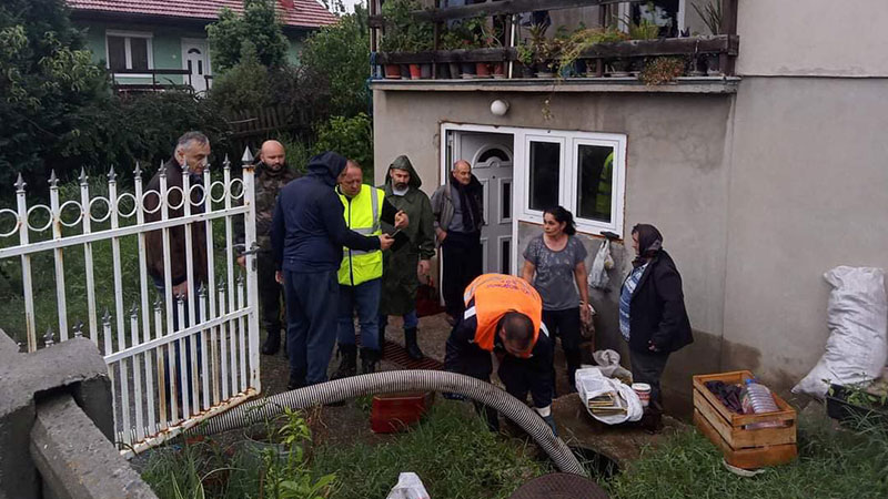 Bor pogođen obilnim padavinama: Poplavljena tri domaćinstva u naselju Banjica