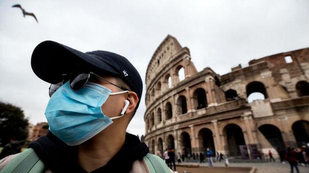Borba protiv koronavirusa i lažnih vesti u Italiji, astronomski skok cene maski