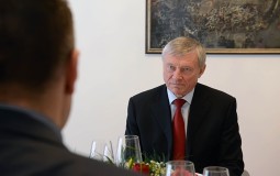 
					Borđuža: Politika Zapada je da podeli slovenske narode 
					
									