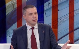 
					Boško Obradović (Dveri): Policija u Lučanima je privela šefa Izbornog štaba Saveza za Srbiju 
					
									