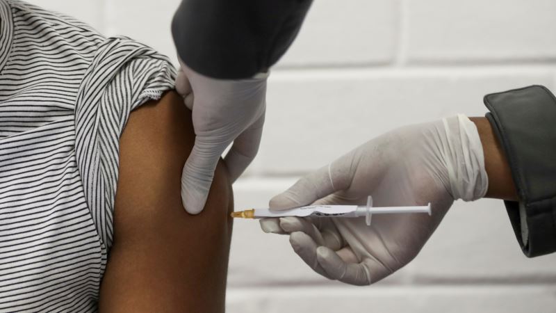 Brazil: Volonter ispitivanja vakcine protiv COVID-19 preminuo, istraživanje se nastavlja