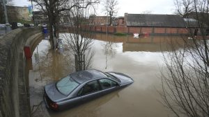 Britanija izdala nova upozorenja od poplava, oluja i dalje hara