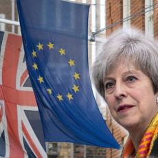 Britanska premijerka NE ODUSTAJE: Potvrđeno da Velika Britanija u MARTU napušta Evropsku uniju!
