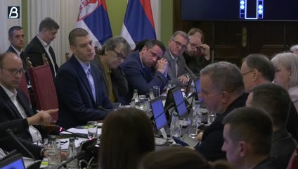 Brnabić: Kakve veze Vi imate sa nadstrešnicom, kako je to delokrug Vašeg rada? 