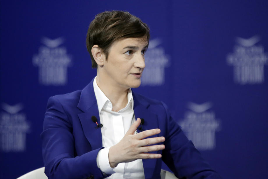 Brnabić: Nadamo se da ćemo do sredine juna vakcinisati preko 50 odsto punoletne populacije