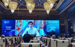 
					Brnabić: Saradnja Srbije i Kine pokazuje kako države različitih snaga mogu imati zajedničku korist 
					
									