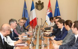 
					Brnabić i francuski parlamentarci zadovoljni jačanjem ekonomske saradnje 
					
									