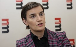 
					Brnabić pozvala Radnu grupu da iznese primedbe na nacrt Medijske strategije 
					
									