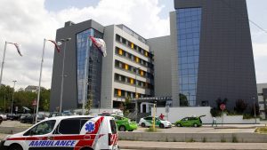 Epidemiolozi govore o stragnaciji, a broj hospitalizovanih u KC Niš raste