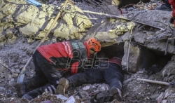 U zemljotresu u Turskoj 35 mrtvih i 1.600 povredjenih (VIDEO)