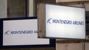 Broj putnika Montenegroerlajnza ove godine deset puta manji