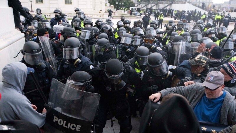 Broj uhapšenih zbog napada na Kapitol SAD premašio 430