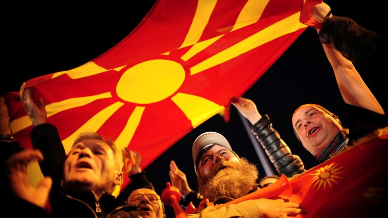 Brojne reakcije na krizu u Makedoniji