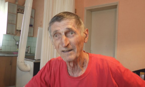Bruka u Čačku: Sedeo je u svom dvorištu i pevao, a sada mu preti 4 meseca zatvora (VIDEO)