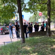 Brutalno kršenje izbornog procesa u Zaječaru: Lica koja se predstavljaju kao veterani u saradnji sa Pufovcima zastrašuju građane