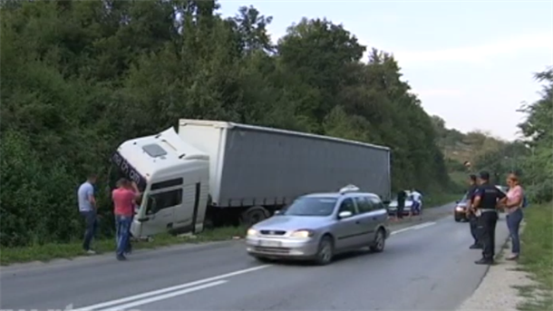 Bugarska: Srbin se kamionom zakucao u autobus