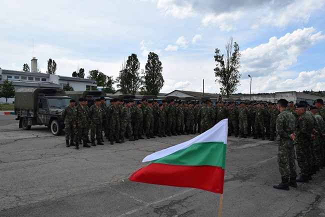 Bugarski vojnici odbili da na NATO vežbi pucaju u mete koje su im „ličile na Ruse”