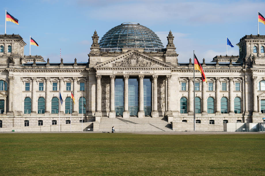 Bundestag 8. decembra dobija novog kancelara