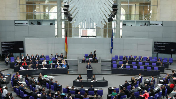 Bundestag aminovao pregovore Makedonije i Albanije s EU