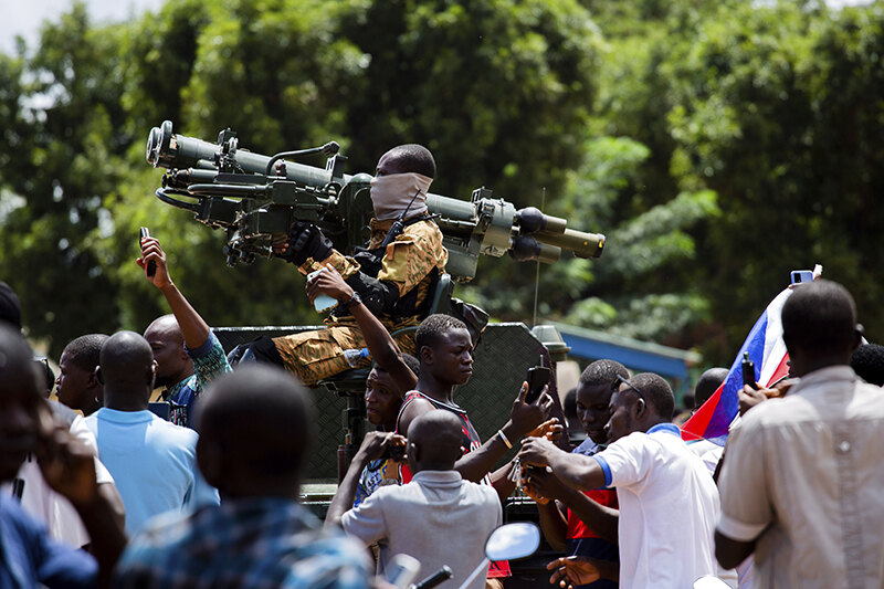 Burkina Faso: Traore prihvatio ostavku predsednika Damibe