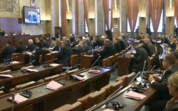 
					Bursać: U Skupštinu Vojvodine sigurno ulaze SNS, SPS, SVM i Vojvođanski front 
					
									