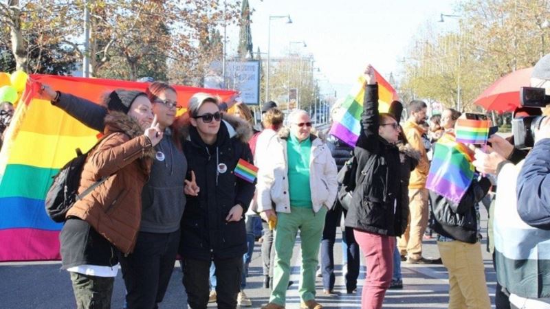 CG: Parada ponosa održana bez incidenata