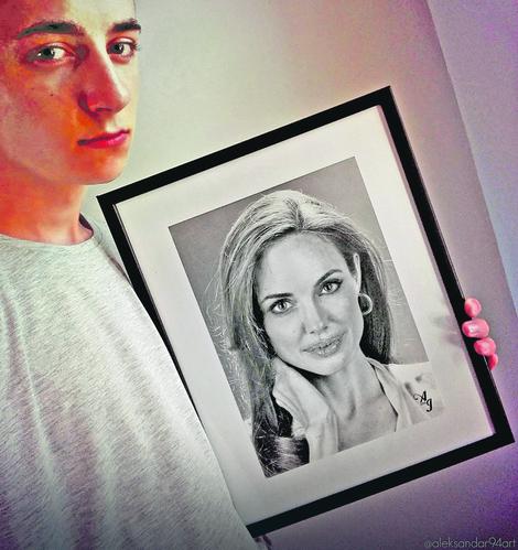 CRTEŽE LOZNIČANINA DELE SVETSKE ZVEZDE Aleksandar Ilić (22) se portretima koje stvara pročuo širom sveta