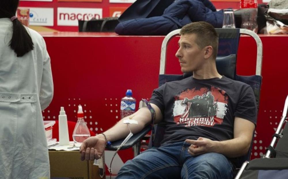 CRVENO-BELA KRV: Zvezda poziva sve da dođu na humanitarnu akciju davanja krvi na stadionu Rajko Mitić!