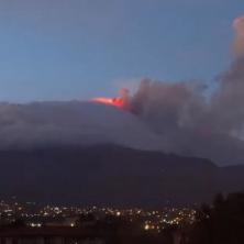 CRVENO NEBO IZNAD SICILIJE: U toku je nova erupcija Etne! Preti li opasnost? (VIDEO)