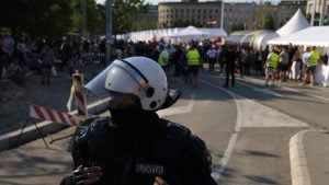 „Ćacilend krši Ustavom garantovanu slobodu kretanja građana Srbije“: Inicijativa Vrhovnom javnom tužiocu za zabranu rada SNS