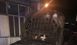 CarGo pozvao vlasti da reaguju na paljenje automobila njihovog člana kod Beograda (VIDEO)