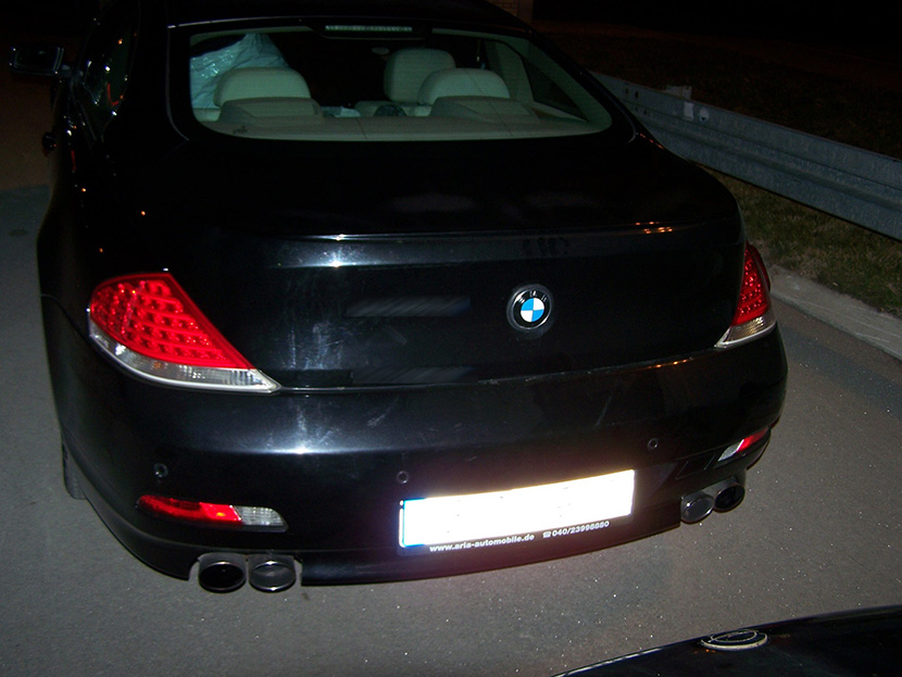 Carinici zaustavili BMW s dvoje Bugara: Bukvalno su se prenerazili kad su videli šta kriju u kesi s gaćama (FOTO)