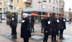 Centar za devojke: Performans Žensko groblje upozorava na problem femicida u Srbiji