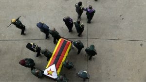 Ceremonija državne sahrane za Mugabea u Zimbabveu, pokop odložen za mesec dana