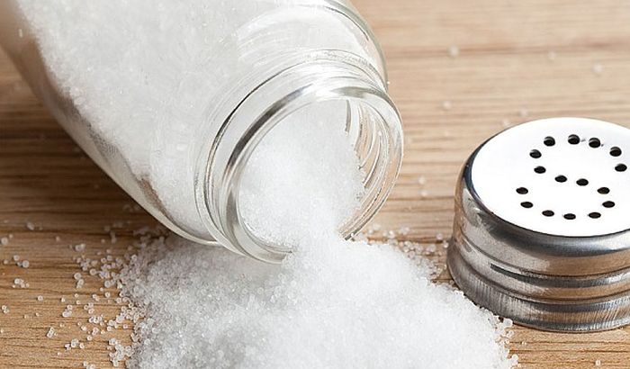 Četiri znaka da unosite previše soli