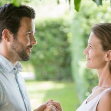 Četiri znaka koja ga ODAJU: Evo kako da znaš kada je SPREMAN da te ženi