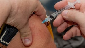Četvrtina Amerikanaca nema nameru da primi vakcinu protiv korona virusa