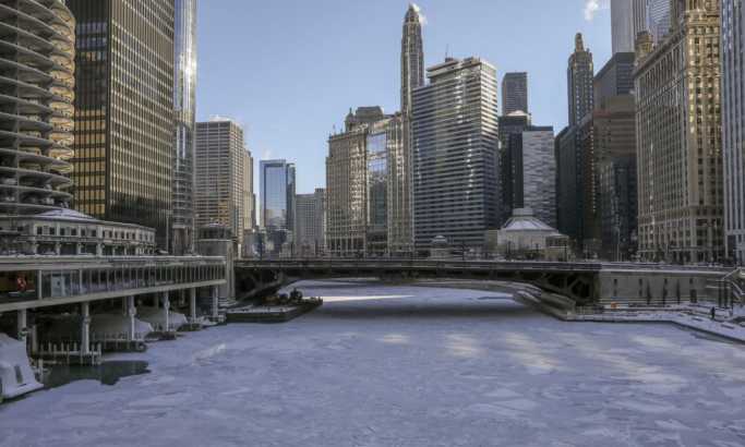 Čikago okovan ledom (FOTO/VIDEO)