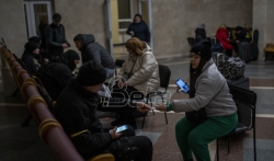Civili beže iz Hersona nakon ruskih udara na oslobođeni grad