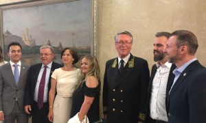 Članovi porodice Karić zajedno čestitali Dan Rusije (VIDEO)