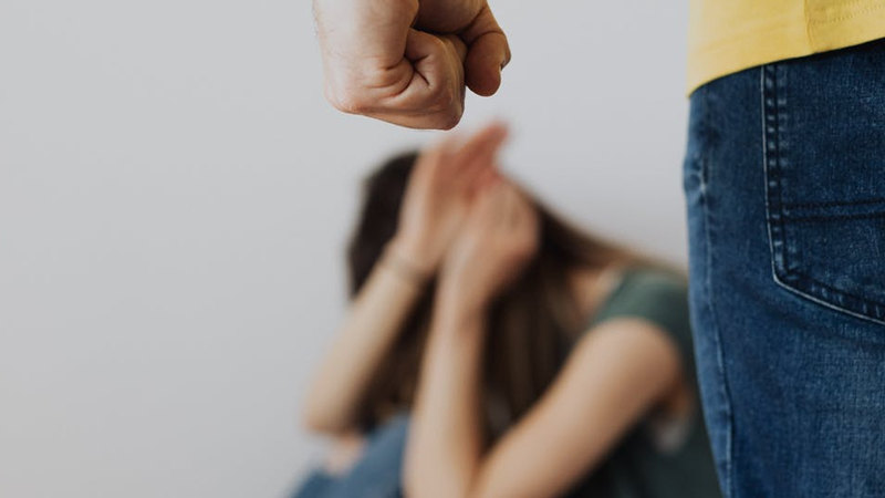 Crna Gora: Nakon duže od mesec dana u komi, preminula žena koju je pretukao partner
